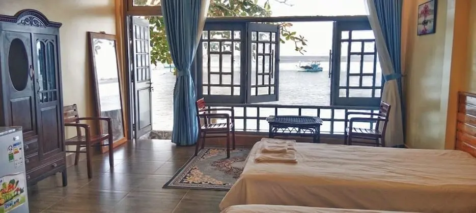 Deluxe Dört Kişilik Oda, Koy Manzaralı, Denize Sıfır