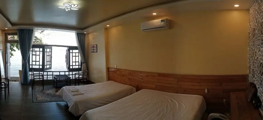 Deluxe Dört Kişilik Oda, Koy Manzaralı, Denize Sıfır