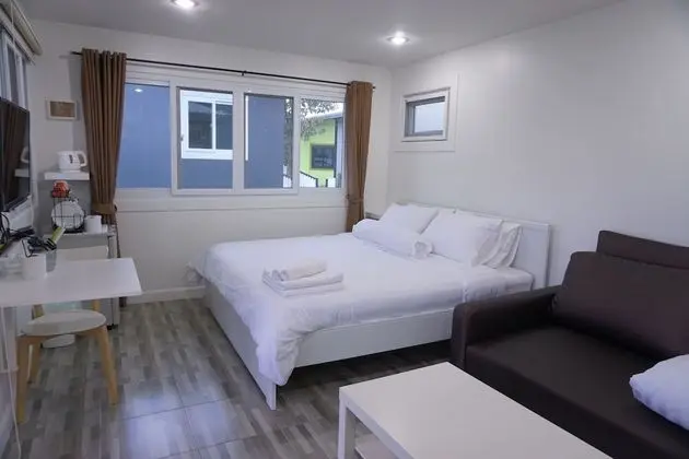 Studio Room