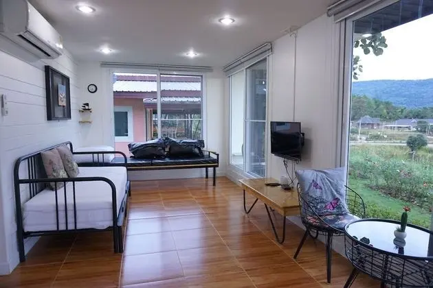 Studio Room
