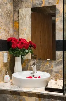 Deluxe Tek Büyük veya İki Ayrı Yataklı Oda