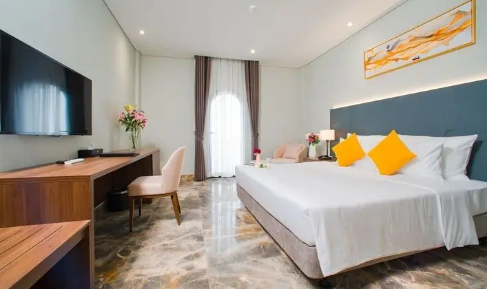 Deluxe Tek Büyük Yataklı Oda