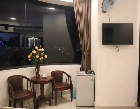 Deluxe Üç Kişilik Oda, Şehir Manzaralı