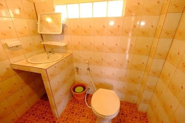Üç Kişilik Oda