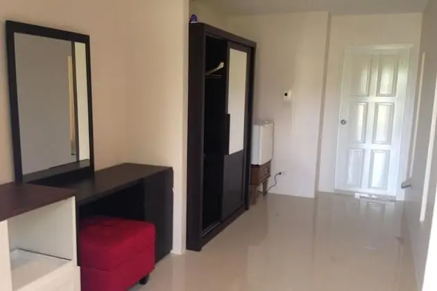 6 Bedrooms House - Palmfah Building