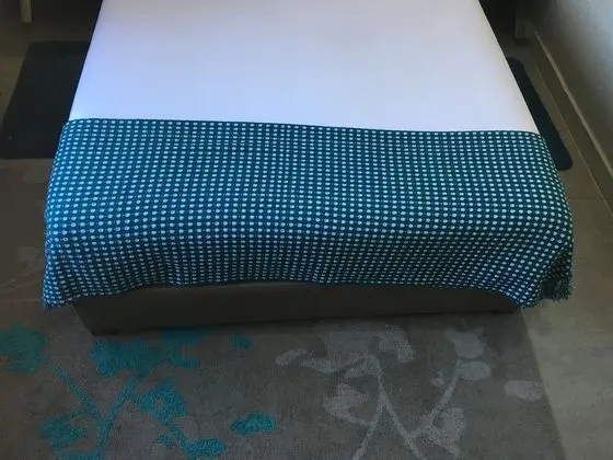 Business Tek Büyük Yataklı Oda