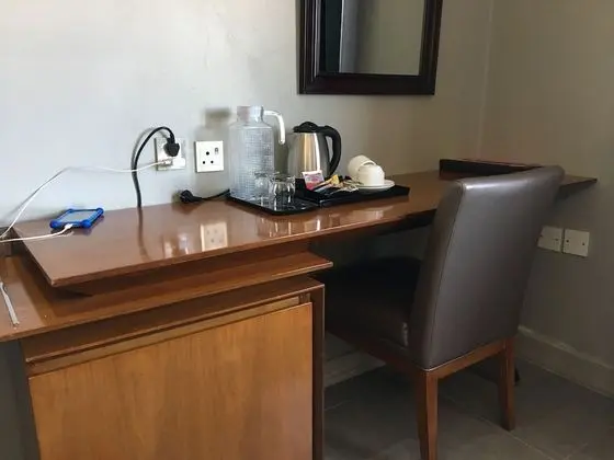 Business Tek Büyük Yataklı Oda