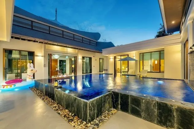 Villa, 4 Yatak Odası, Kişiye Özel Havuzlu