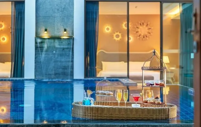 Villa, 4 Yatak Odası, Kişiye Özel Havuzlu