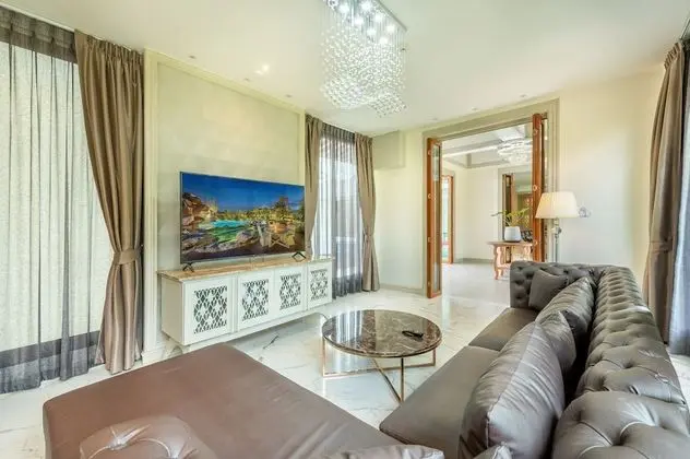 Villa, 4 Yatak Odası, Kişiye Özel Havuzlu