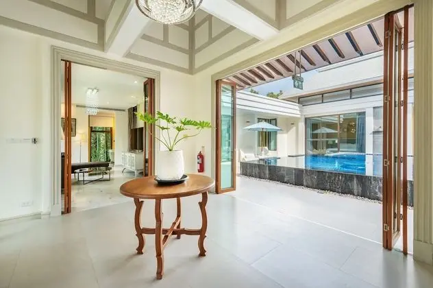 Villa, 4 Yatak Odası, Kişiye Özel Havuzlu