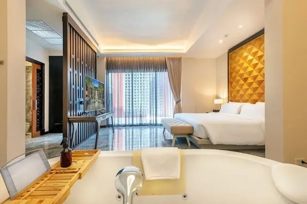 Design Tek Büyük Yataklı Oda, 1 Yatak Odası