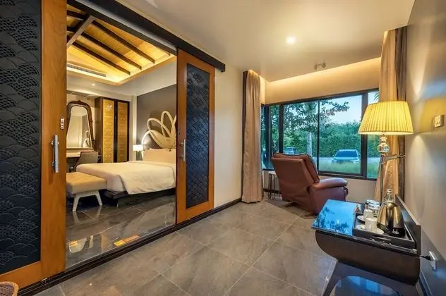 Design Tek Büyük Yataklı Oda, 1 Yatak Odası