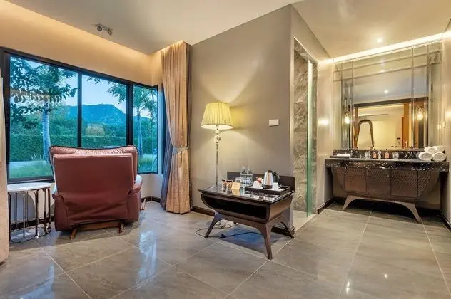 Design Tek Büyük Yataklı Oda, 1 Yatak Odası