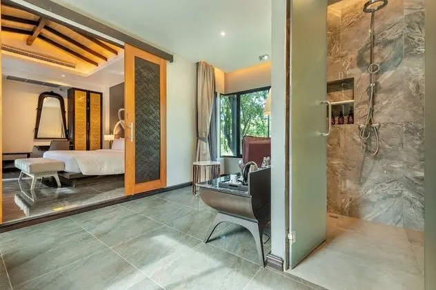 Design Tek Büyük Yataklı Oda, 1 Yatak Odası
