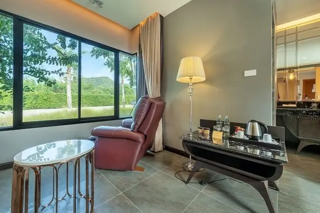 Design Tek Büyük Yataklı Oda, 1 Yatak Odası