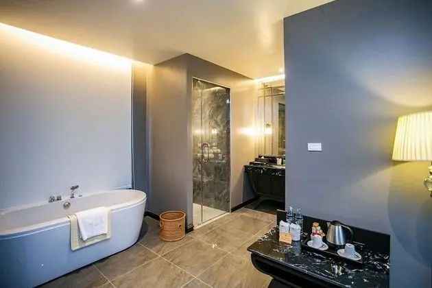 Design Tek Büyük Yataklı Oda, 1 Yatak Odası