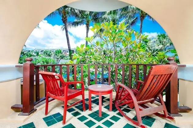 Family Pool View
