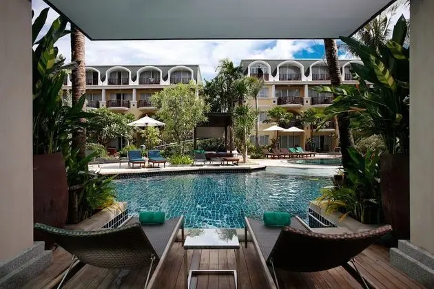 Sunset Deluxe Pool Access