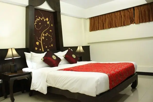 Standard Double Bed