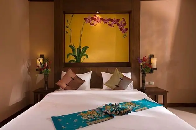 Deluxe Hideaway