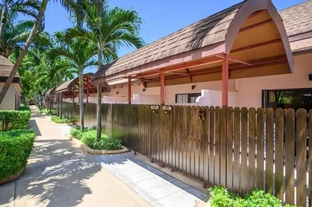 Deluxe Hideaway