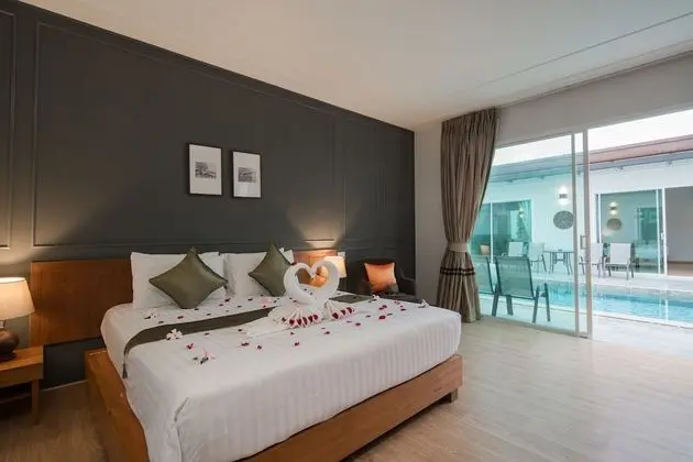 Four Bedrooms Pool Villa