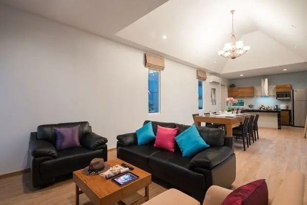 Four Bedrooms Pool Villa