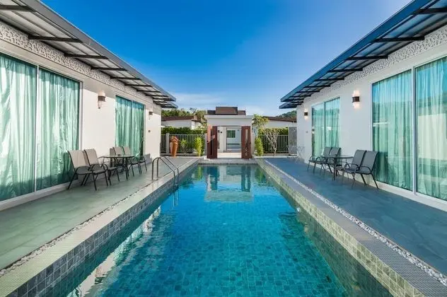Four Bedrooms Pool Villa