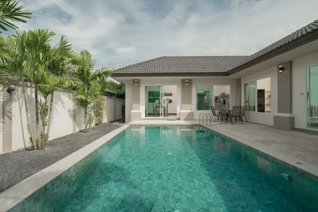Two Bedrooms Pool Villa