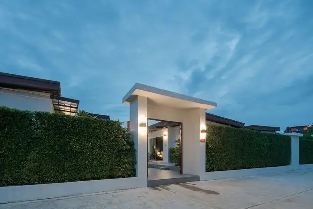 Two Bedrooms Pool Villa