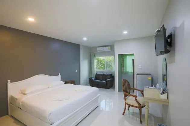 Deluxe King Room