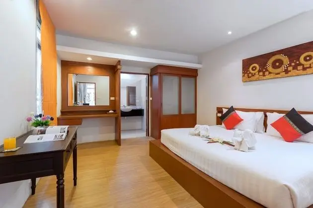 One-Bedroom Suite Garden View