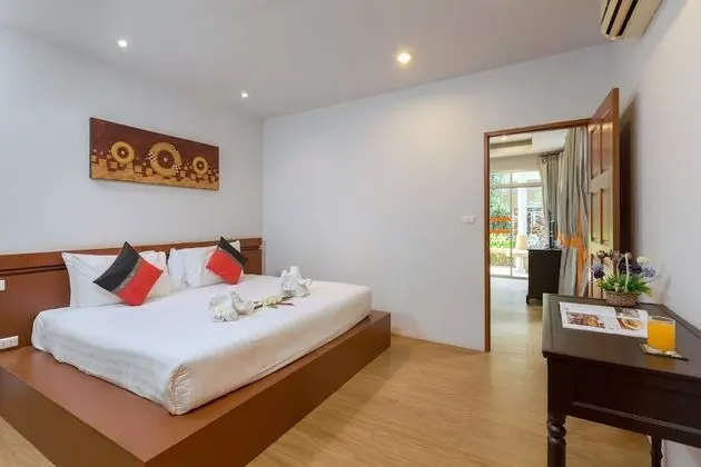 One-Bedroom Suite Garden View