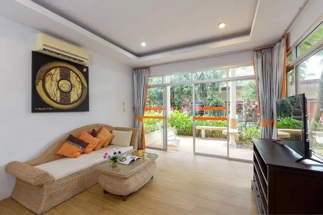 One-Bedroom Suite Garden View