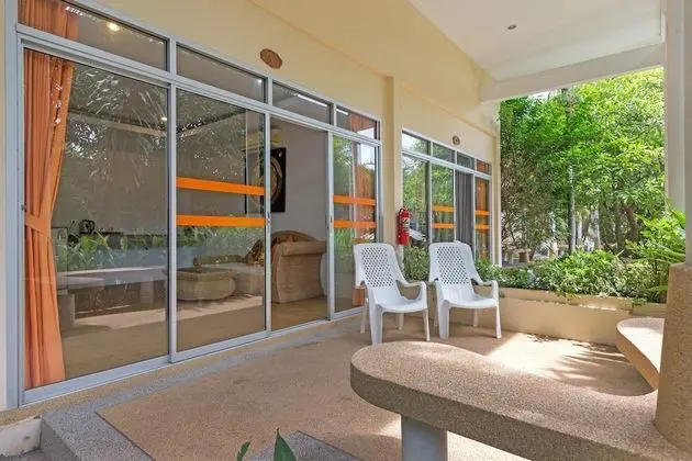 One-Bedroom Suite Garden View