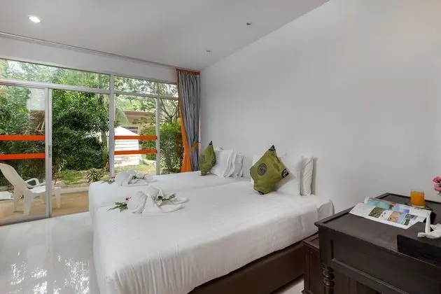 One-Bedroom Suite Garden View
