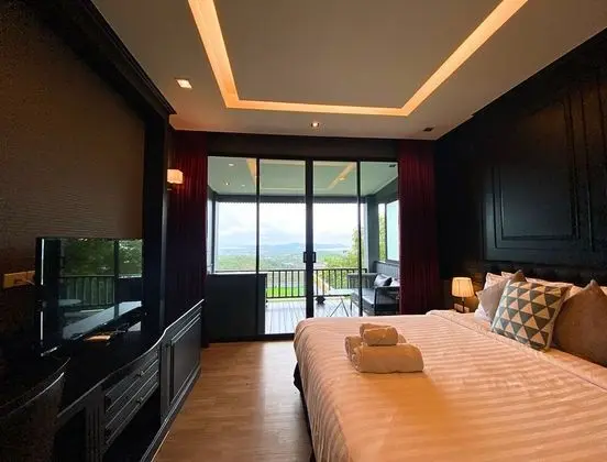 Exotic Jacuzzi