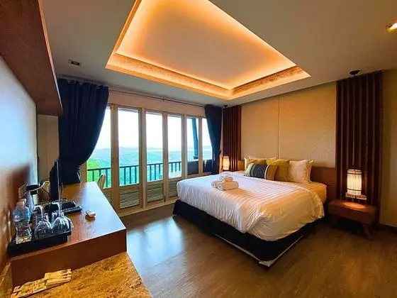 Tropical Room