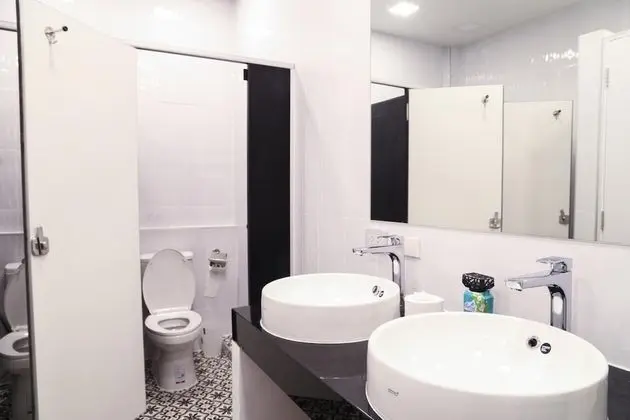 10-Bed Male Dormitory
