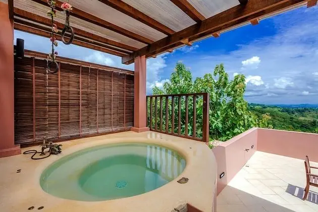 Executive suite jacuzzi