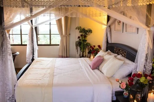 Premier Oda, 1 Çift Kişilik Yatak, Küvet, Dağ Manzaralı (Mountain View - Open Air)