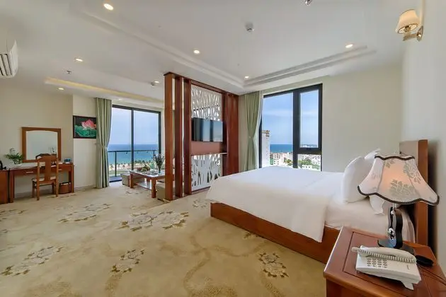 Junior Suit Ocean View With Balcony