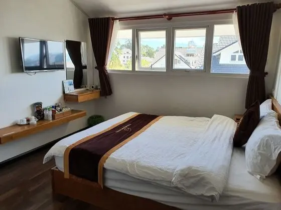 Deluxe Tek Büyük Yataklı Oda