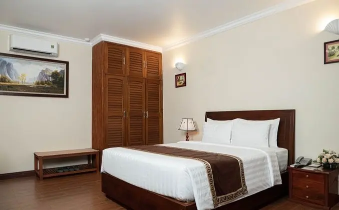 Deluxe Tek Büyük Yataklı Oda