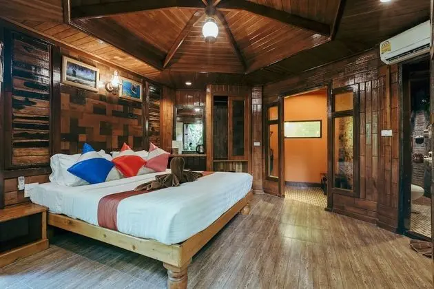 Superior Upper floor