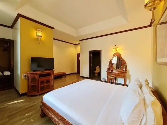 King Suite with Jacuzzi