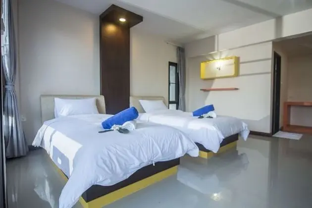 Standard Twin Room