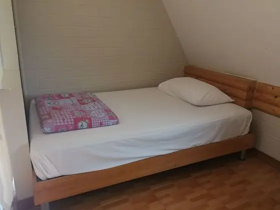 Üç Kişilik Oda
