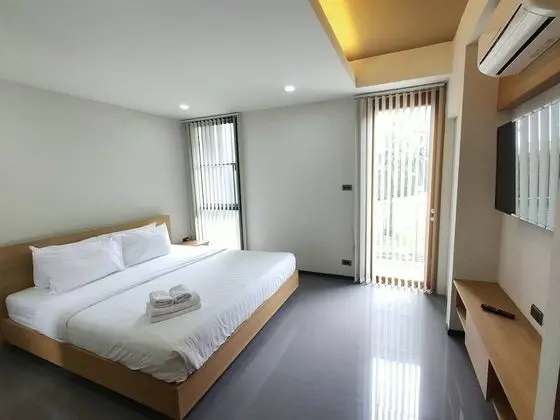 Standard King Room